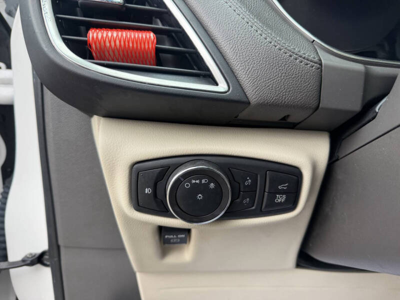 2019 Lincoln Nautilus Select