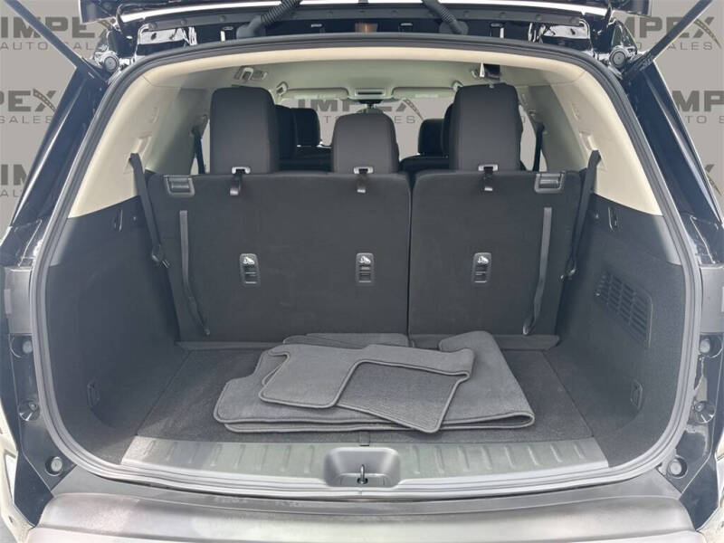 2024 Nissan Pathfinder S