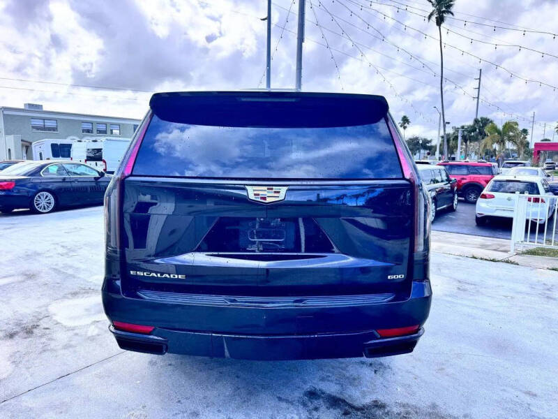 2023 Cadillac Escalade ESV Premium Luxury