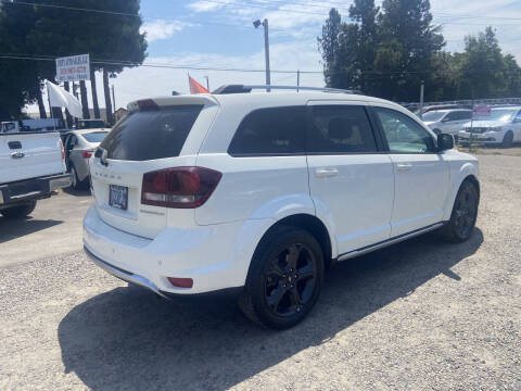 2020 Dodge Journey Crossroad