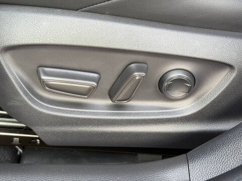 2025 Toyota Corolla Hatchback XSE