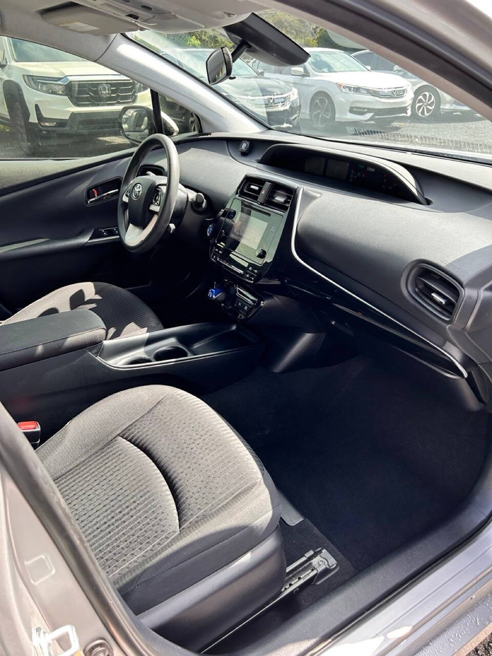 2018 Toyota Prius for sale at GRACELAND AUTO LLC in Thonotosassa, FL