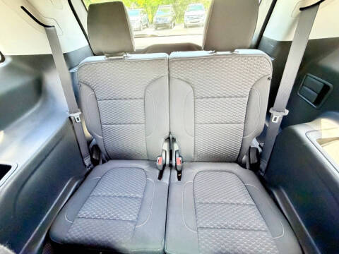 2017 GMC Acadia SLE-2