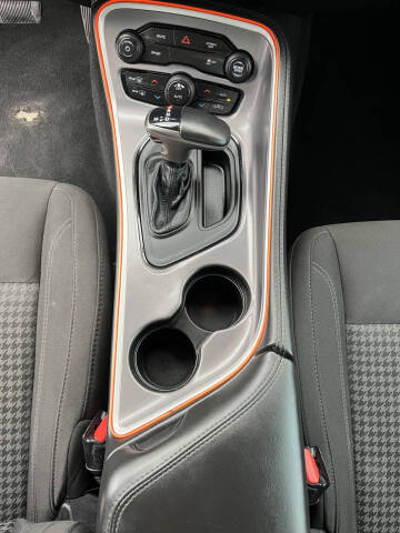 2019 Dodge Challenger SXT
