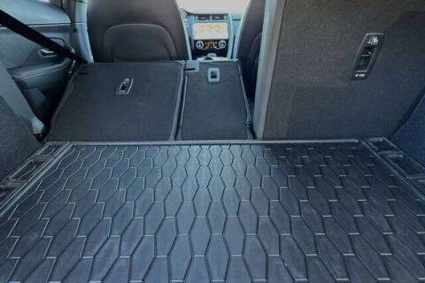 2024 Jaguar E-PACE P250 R-Dynamic SE