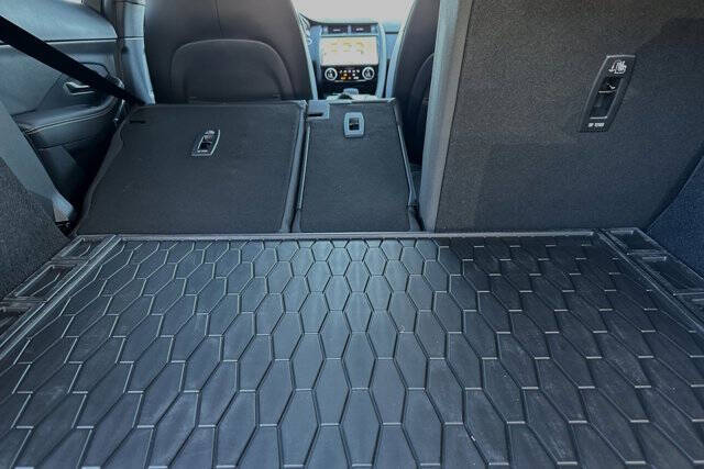 2024 Jaguar E-PACE P250 R-Dynamic SE