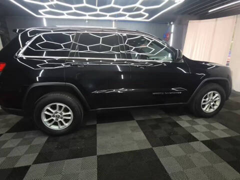 2018 Jeep Grand Cherokee Laredo E