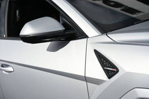 2023 Lamborghini Urus S