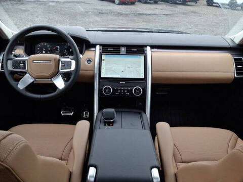 2025 Land Rover Discovery P360 Metropolitan