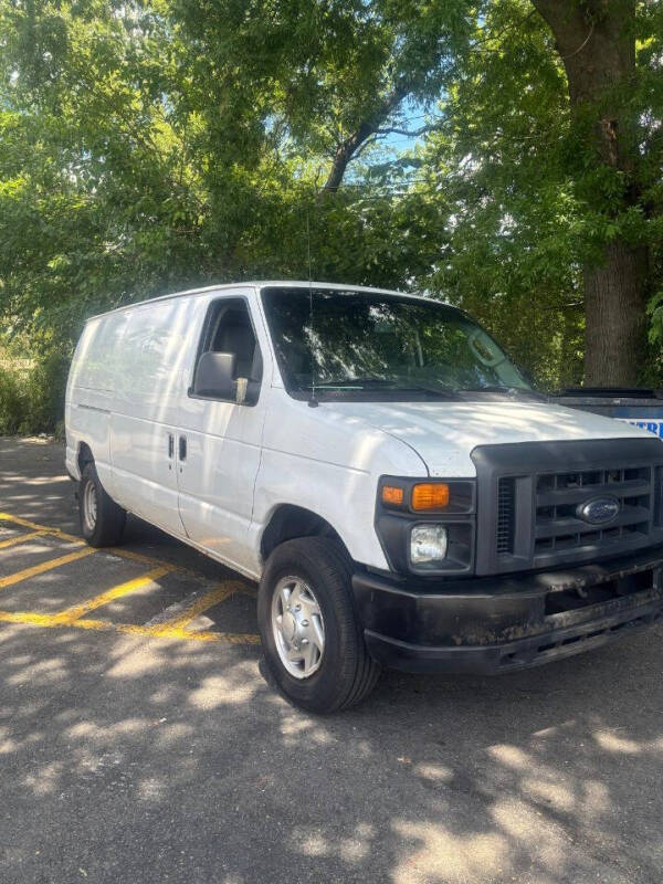 2013 Ford E-Series E-350 SD