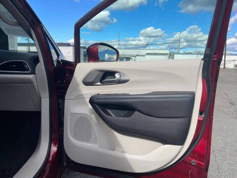 2021 Chrysler Pacifica Touring