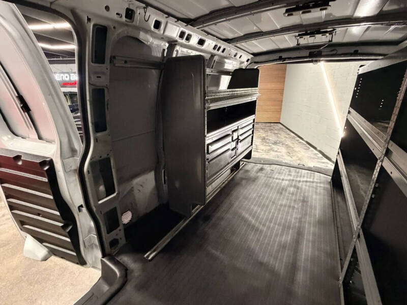 2021 Chevrolet Express 2500