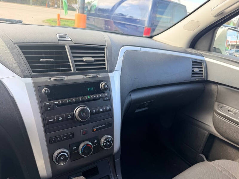 2011 Chevrolet Traverse LT