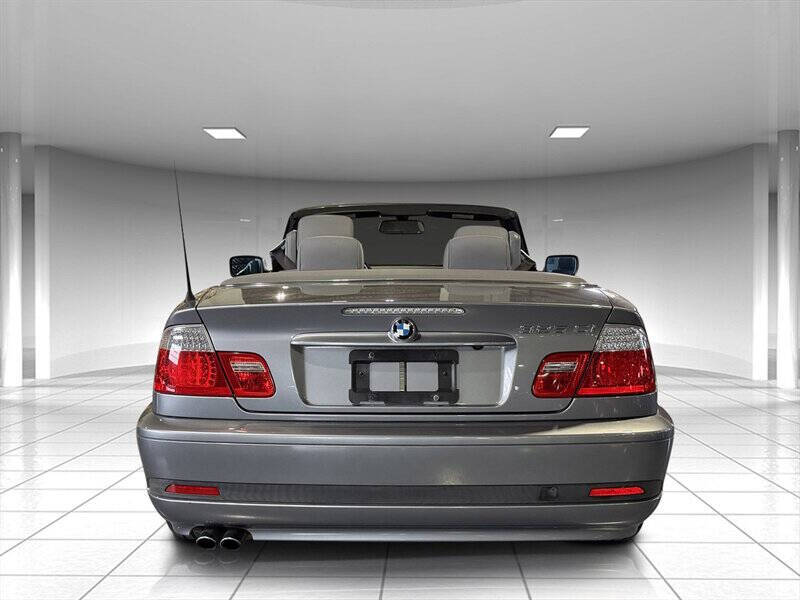 2004 BMW 3 Series 4