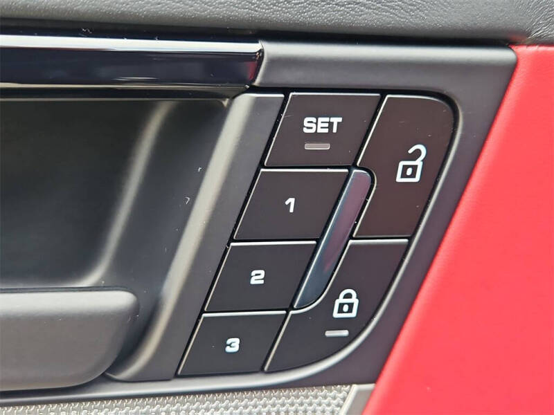 2025 Porsche Cayenne