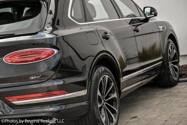 2024 Bentley Bentayga Hybrid