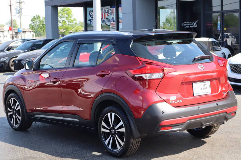 2020 Nissan Kicks SR