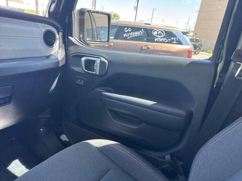 2024 Jeep Gladiator Sport