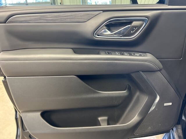 2023 GMC Yukon XL SLT