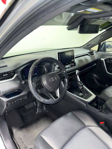 2019 Toyota RAV4 Hybrid XSE