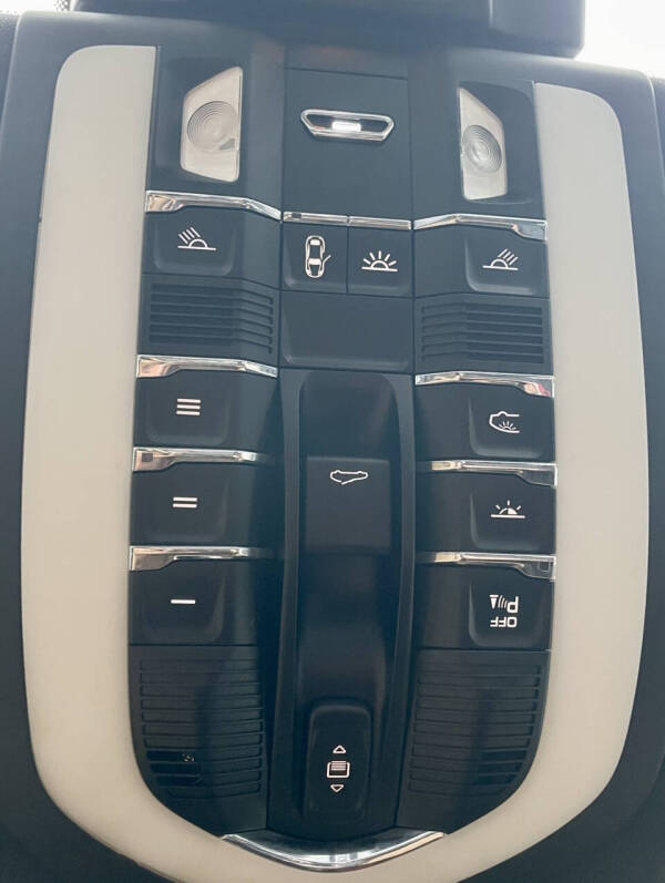 2017 Porsche Macan S