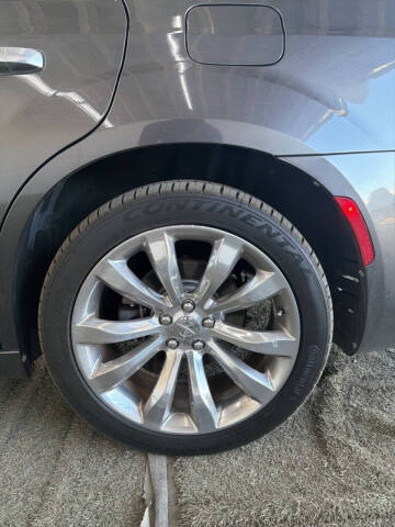 2015 Chrysler 300 C Platinum