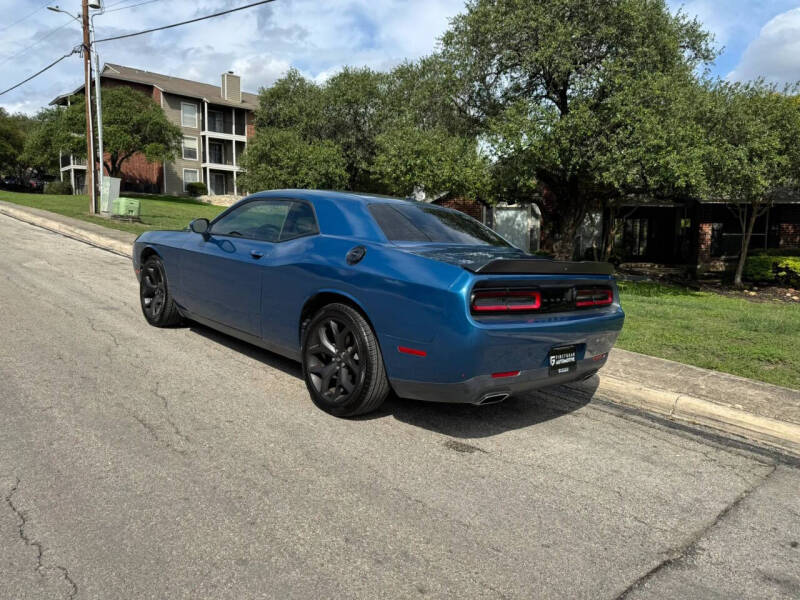 2020 Dodge Challenger SXT