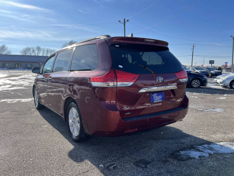 2011 Toyota Sienna XLE 7-Passenger