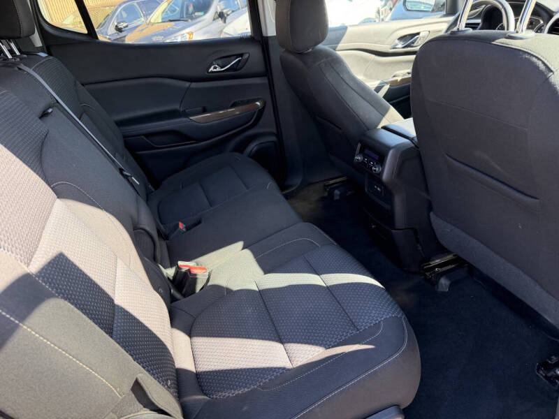 2020 GMC Acadia SLE