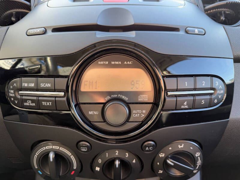 2014 Mazda MAZDA2 Sport