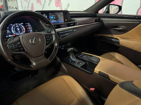 2019 Lexus ES 350