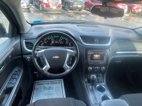 2017 Chevrolet Traverse LT