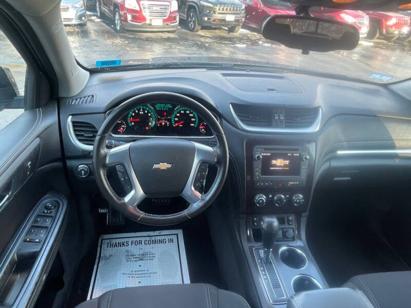 2017 Chevrolet Traverse LT