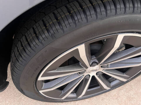 2022 Volvo S60 B5 Momentum