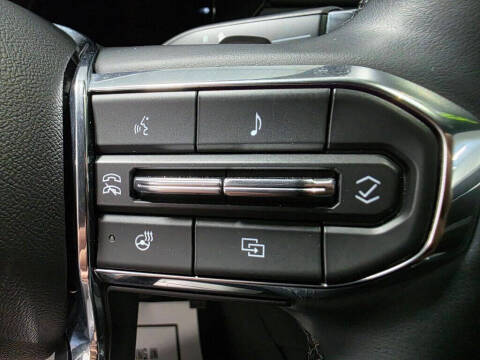 2024 GMC Acadia Elevation