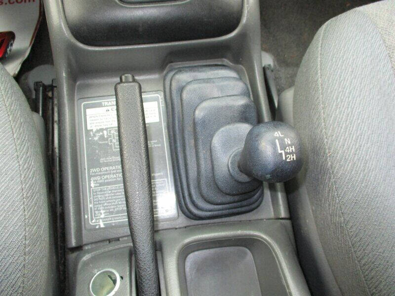 2000 Chevrolet Tracker