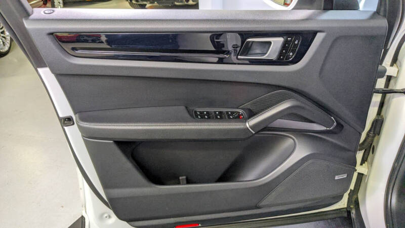 2020 Porsche Cayenne S