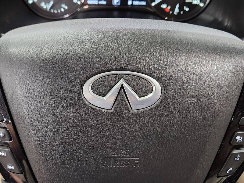 2022 Infiniti QX80 Luxe