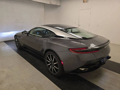 2017 Aston Martin DB11