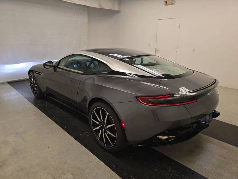 2017 Aston Martin DB11