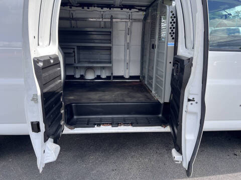 2018 GMC Savana 2500