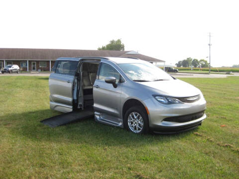 2021 Chrysler Voyager for sale at AutoFarm Mobility in Daleville IN