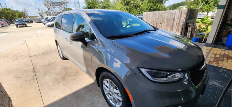 2023 Chrysler Pacifica Touring L