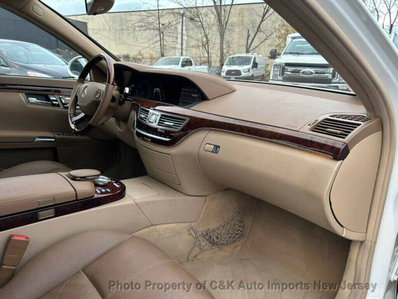 2008 Mercedes-Benz S-Class S 550 4MATIC