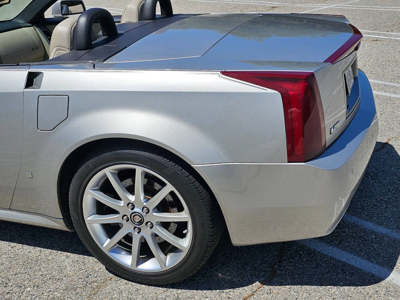2006 Cadillac XLR-V 52