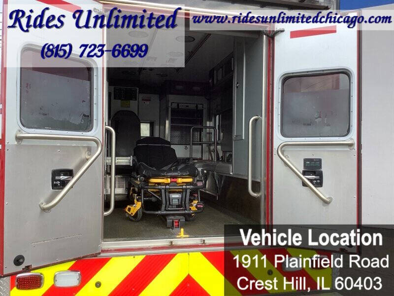 2015 Freightliner M2 106