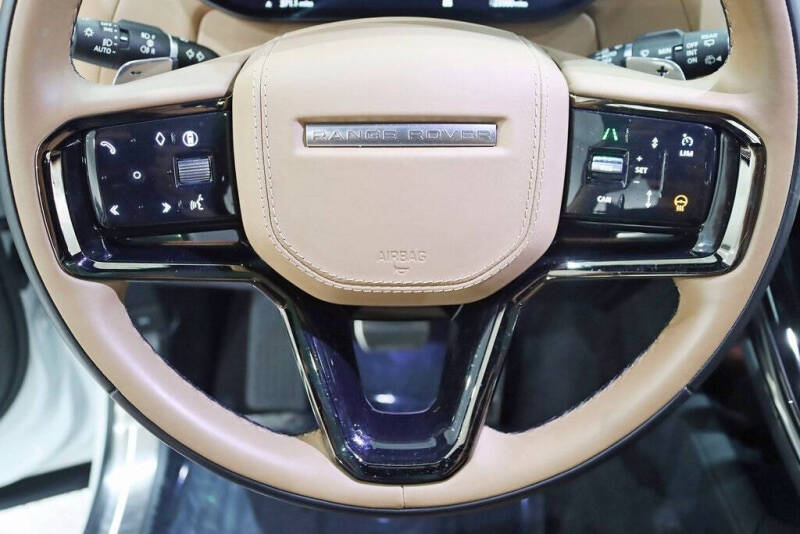 2025 Land Rover Range Rover Sport P460e Dynamic SE