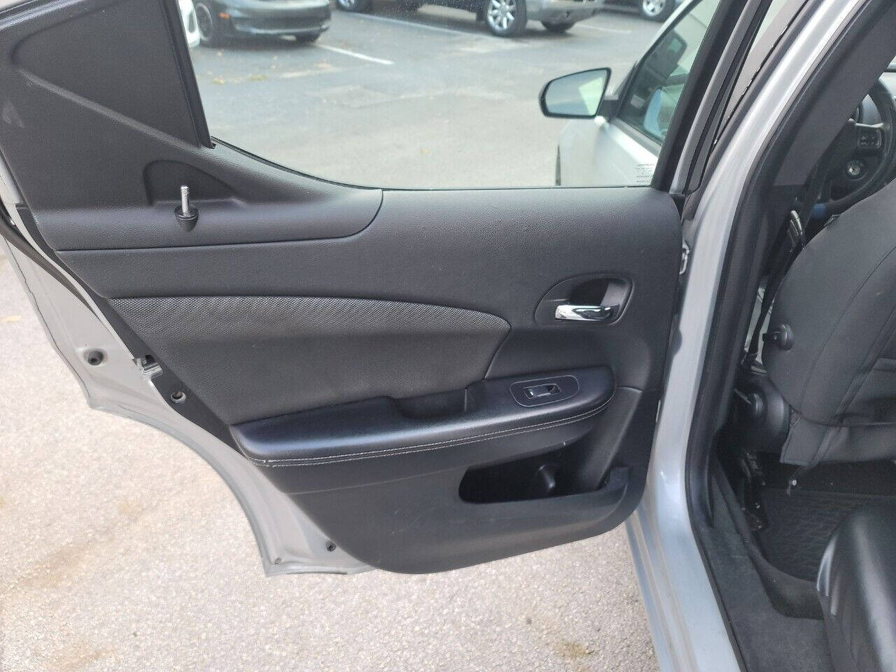 2012 Dodge Avenger  - $5,900