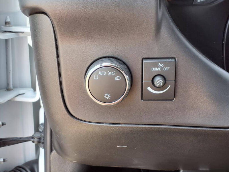 2025 Chevrolet Express 2500