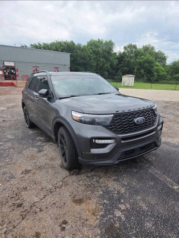 2020 Ford Explorer ST's photo